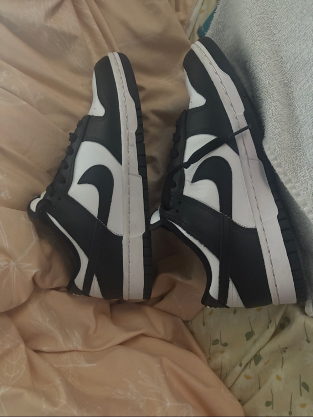 Panda dunks
